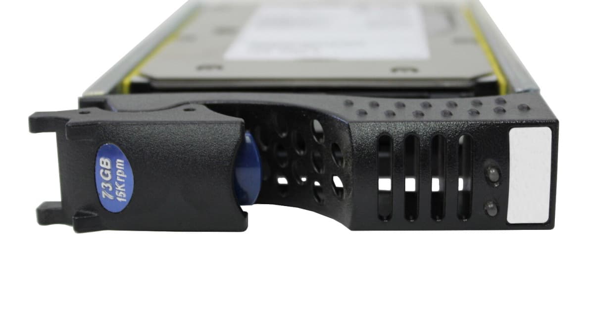 Жесткий диск EMC 005048704 73Gb  Fibre Channel  3,5" HDD