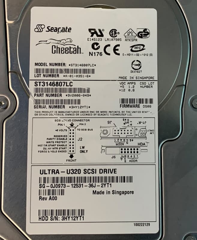 Жесткий диск Dell J0973 146,8Gb U320SCSI 3.5" HDD