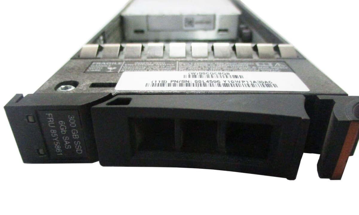 Жесткий диск IBM 00L4596 300Gb SAS 2,5" SSD