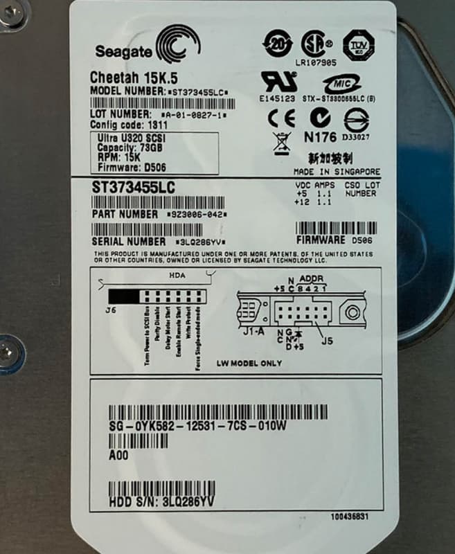 Жесткий диск Dell YK582 73Gb  U320SCSI 3.5" HDD