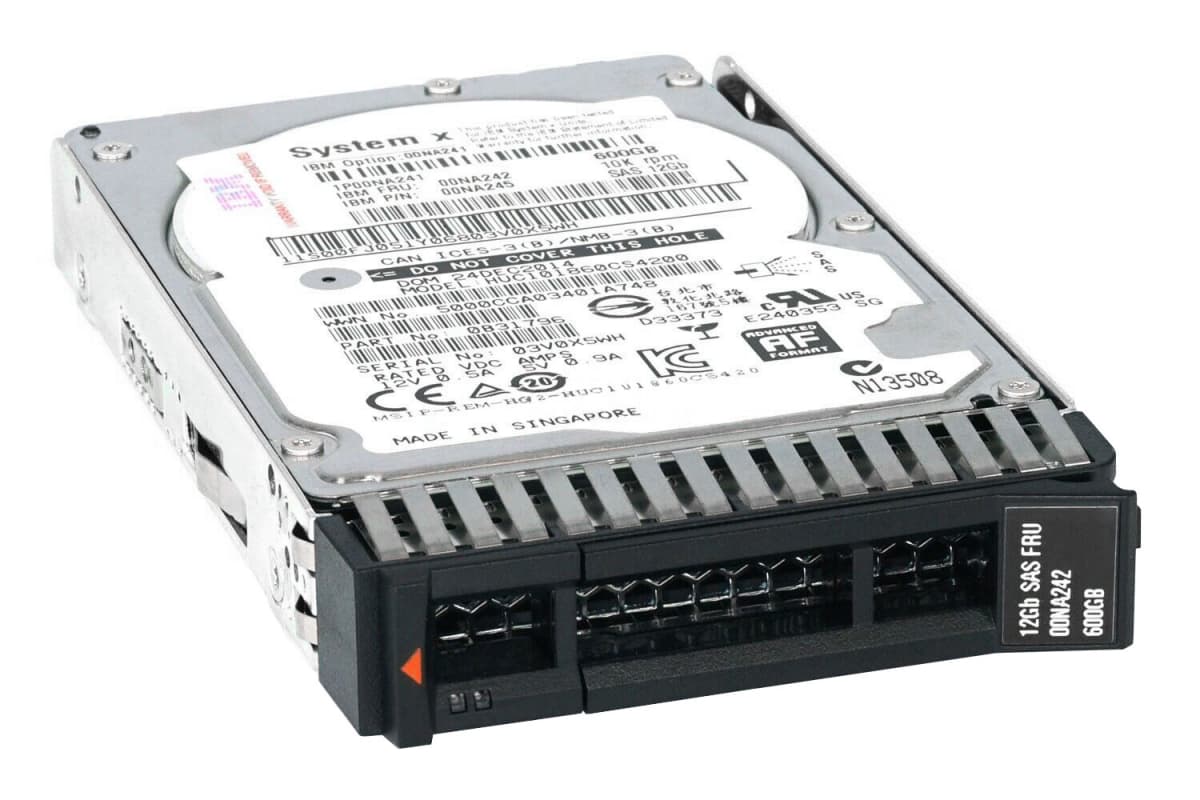 Жесткий диск Lenovo 00NA241 600Gb 10520 SAS 2,5" HDD