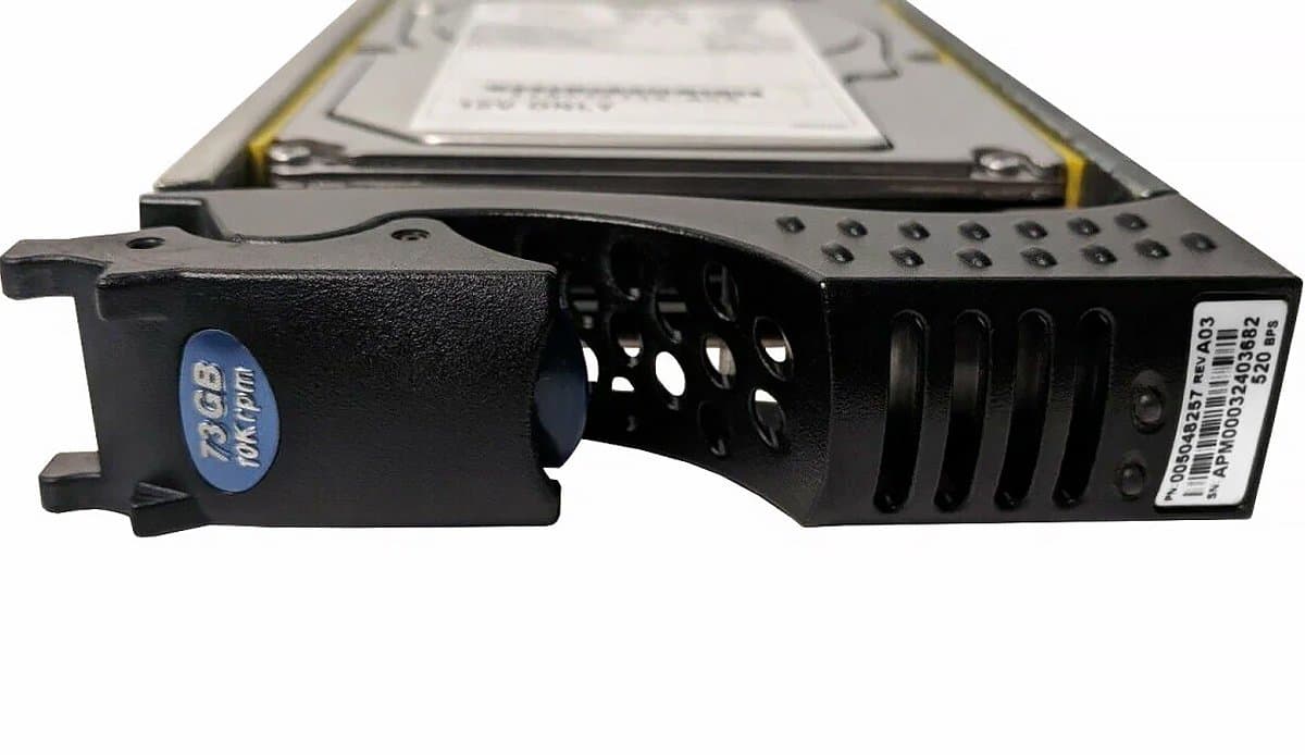 EMC 73,3Gb 10000 Fibre Channel 3.5" HDD 005048257