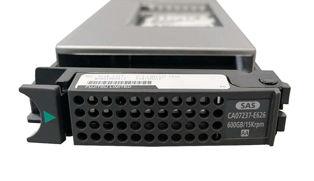 Жесткий диск Fujitsu CA07237-E616 600Gb SAS 3.5" HDD
