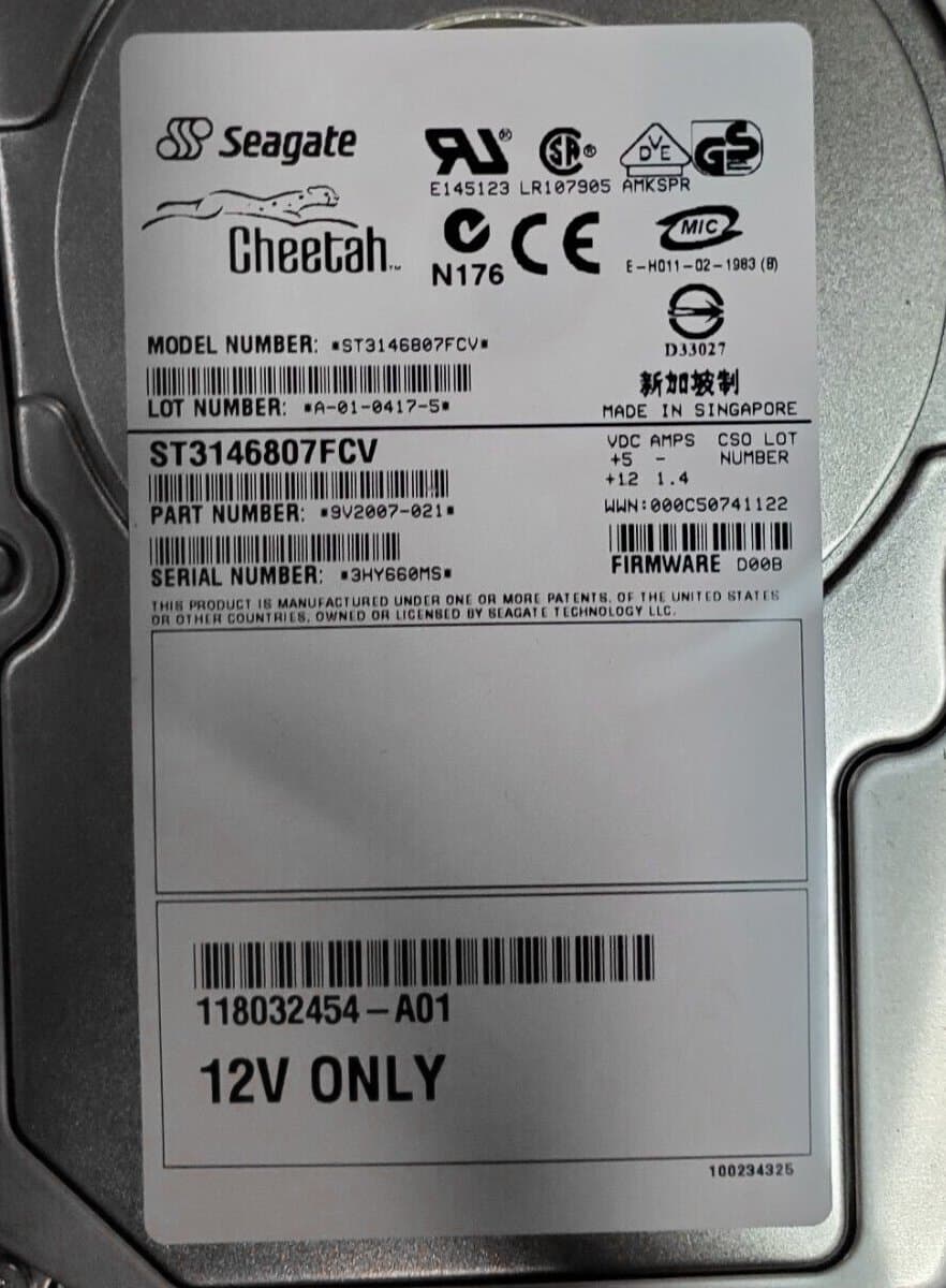  EMC EMC 146,8Gb 10000 Fibre Channel 3.5" HDD 118032454-A01