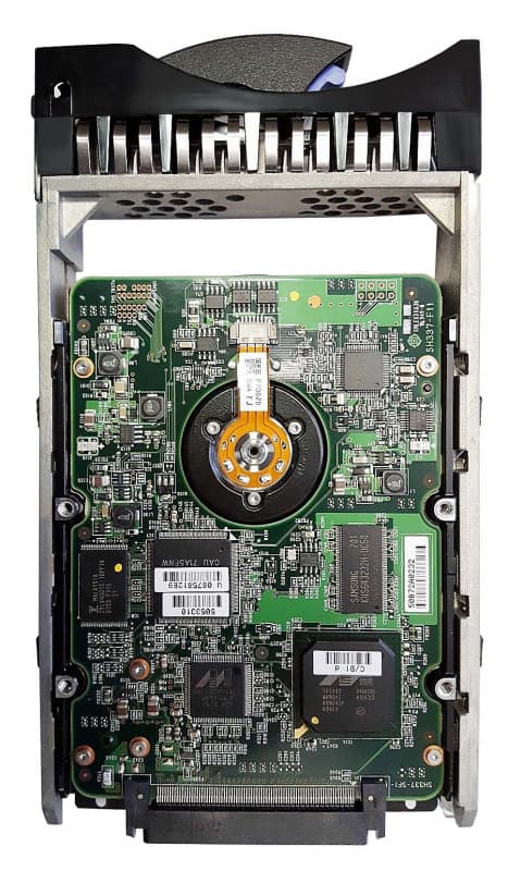 Жесткий диск IBM 9X1006-039 300Gb 10000 U320SCSI 3.5" HDD