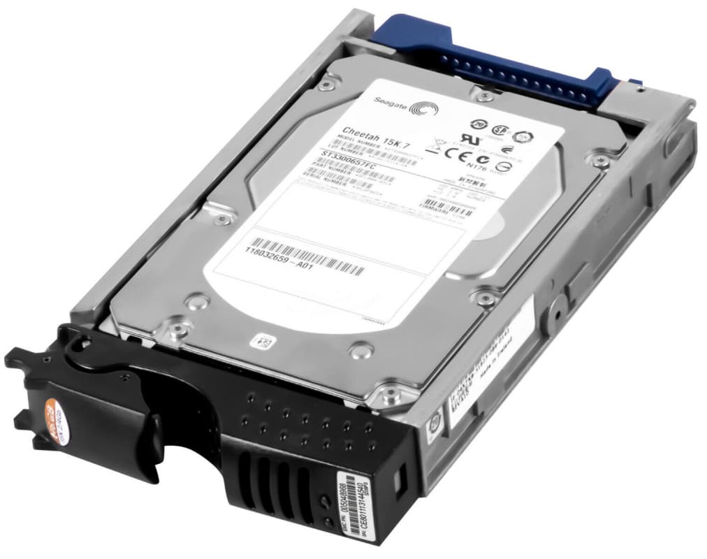 Жесткий диск EMC 005048968 146Gb  Fibre Channel  3,5" HDD