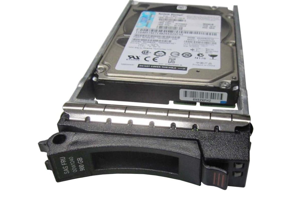 Жесткий диск IBM 00W1240 900Gb 10000 SAS 2,5" HDD