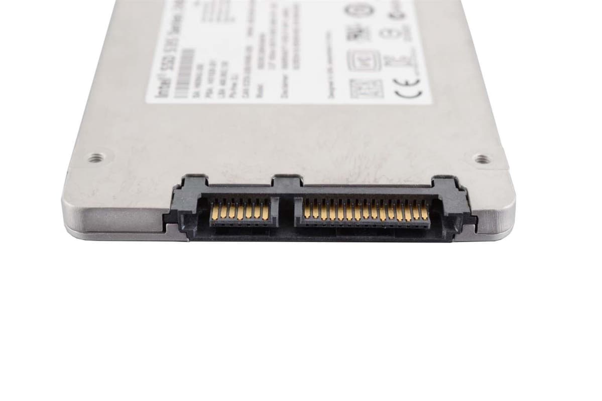 Жесткий диск HP 756654-B21 240Gb  SATAIII 2,5" SSD