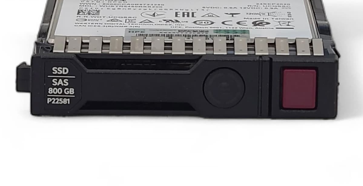 Жесткий диск HP P21131-B21 800Gb  SAS 2,5" SSD