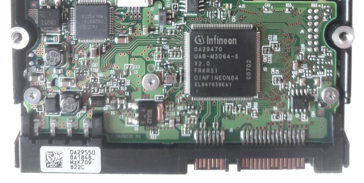 Жесткий диск Hitachi 0A33435 320Gb  SATAII 3,5" HDD