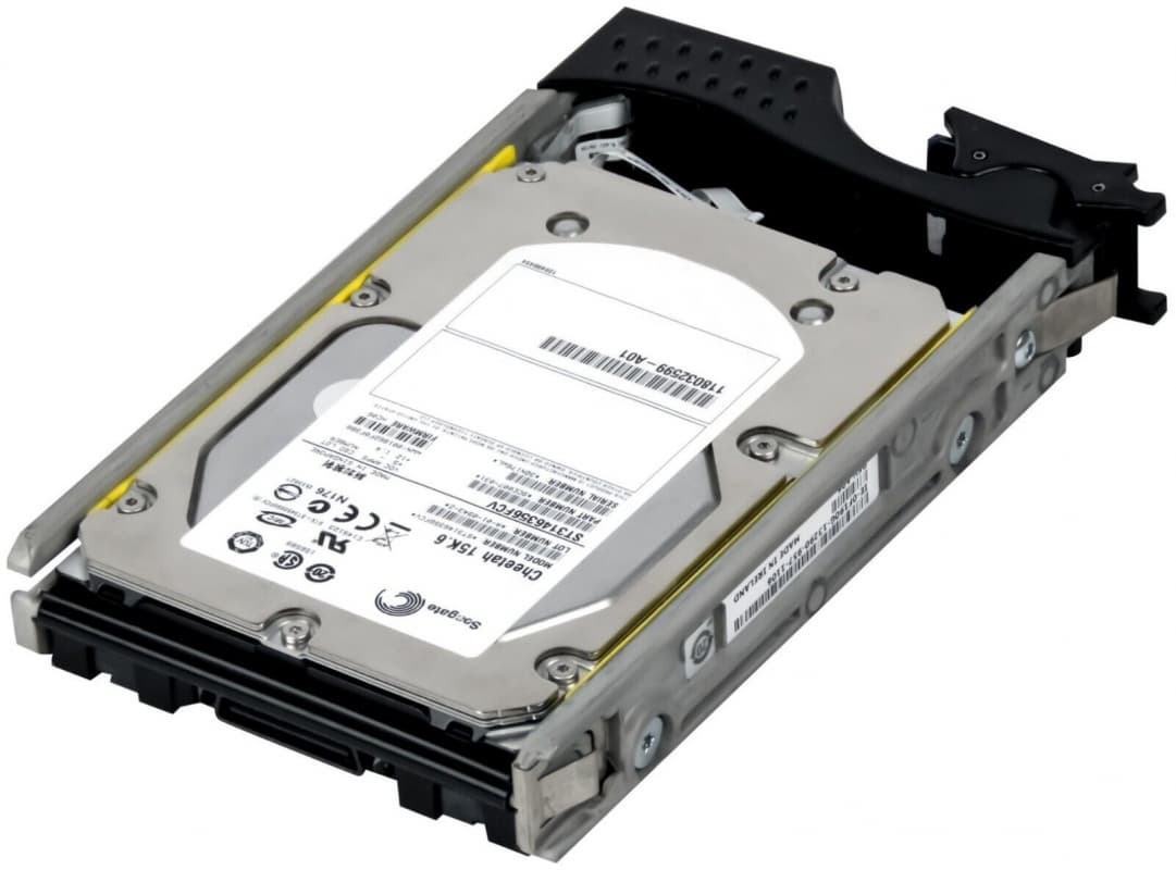Жесткий диск EMC 9CE007-031 146Gb  Fibre Channel  3,5" HDD