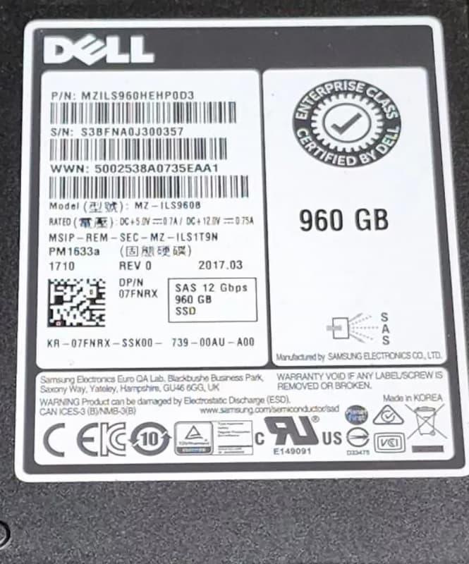 Жесткий диск Dell 07FNRX 960Gb SAS 2,5" SSD