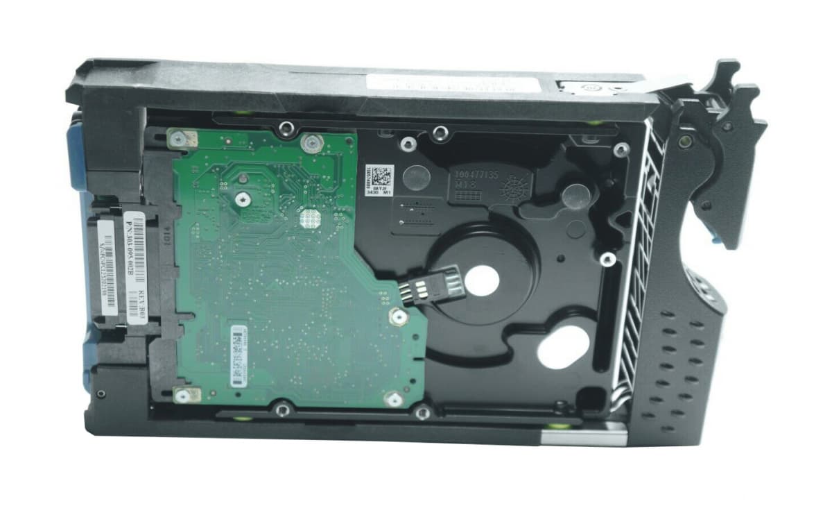 Жесткий диск EMC 005048968 146Gb  Fibre Channel  3,5" HDD