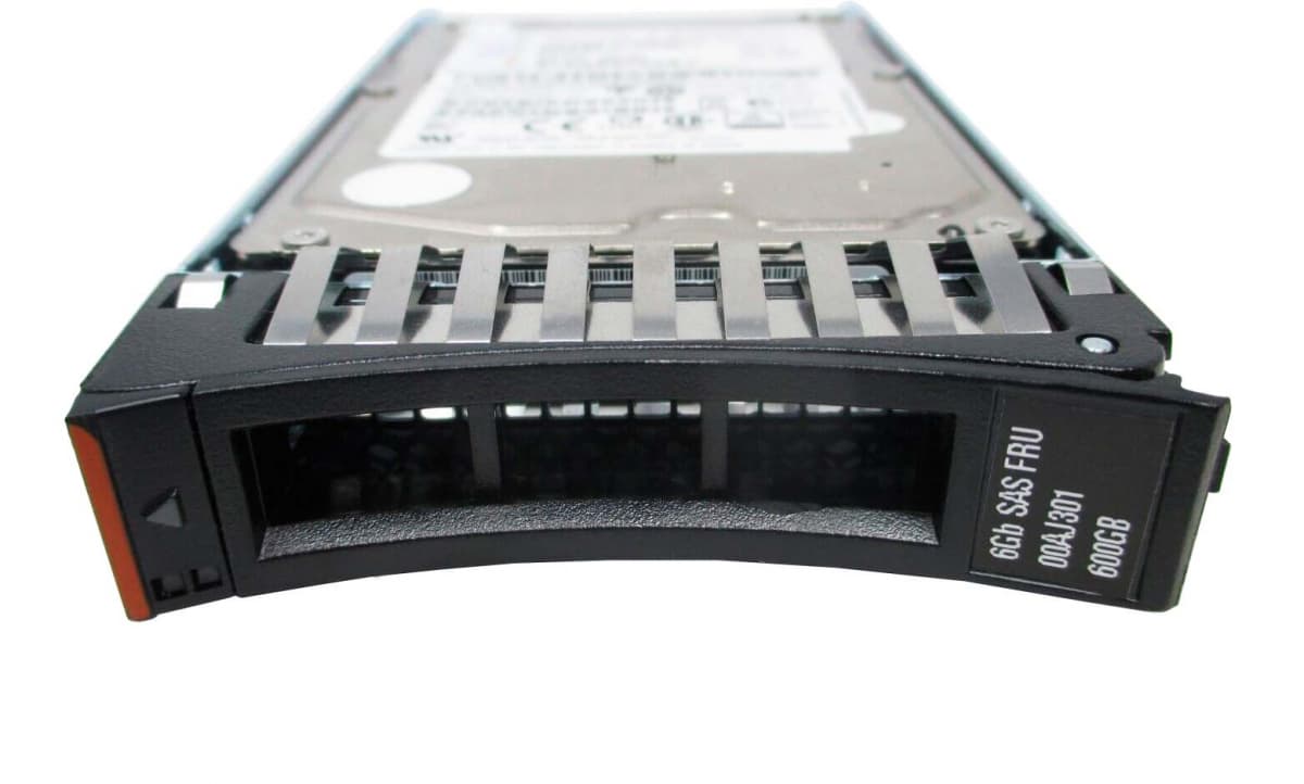 Жесткий диск IBM 00AJ301 600Gb 15000 SAS 2,5" HDD