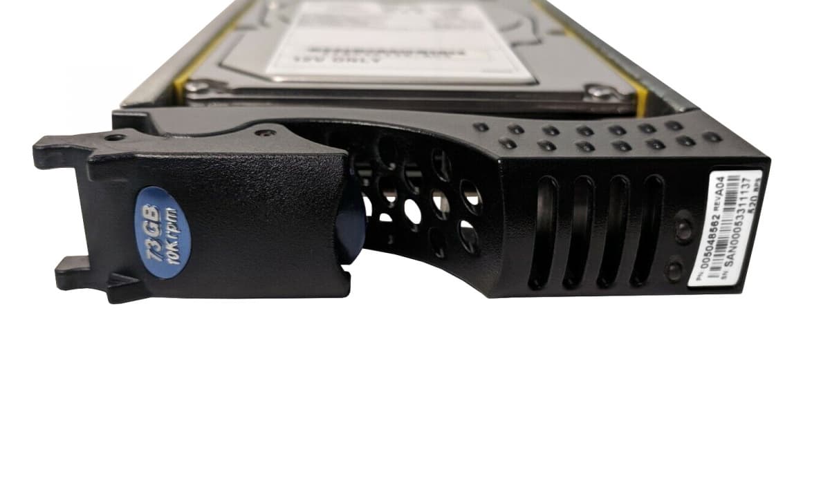 Жесткий диск EMC 005048562 73Gb 10000 Fibre Channel  3,5" HDD