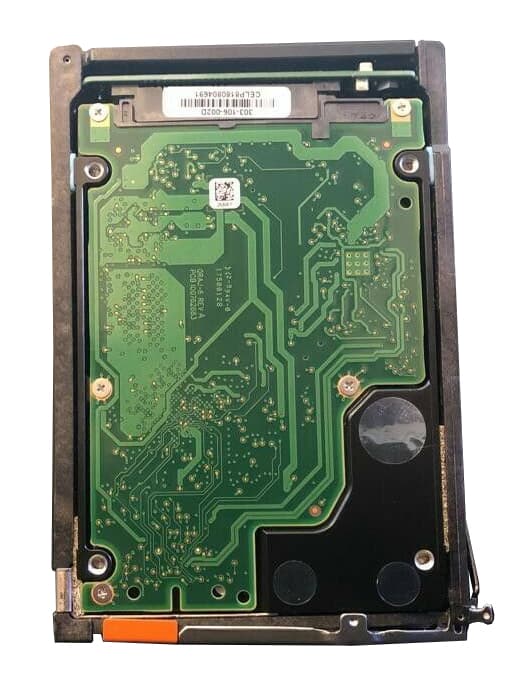 Жесткий диск EMC 118032758-02 900Gb 10520 SAS 2,5" HDD