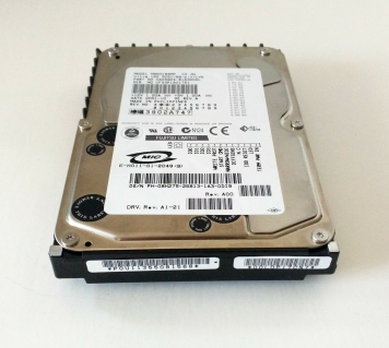 Жесткий диск Fujitsu MAN3184MC 18,2Gb  U160SCSI 3.5" HDD